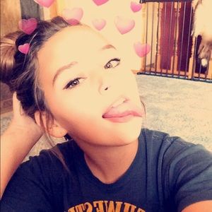 Meet your Posher, Novalee